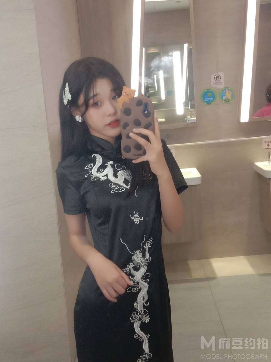 清新模特