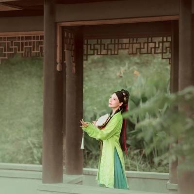 汉服模特