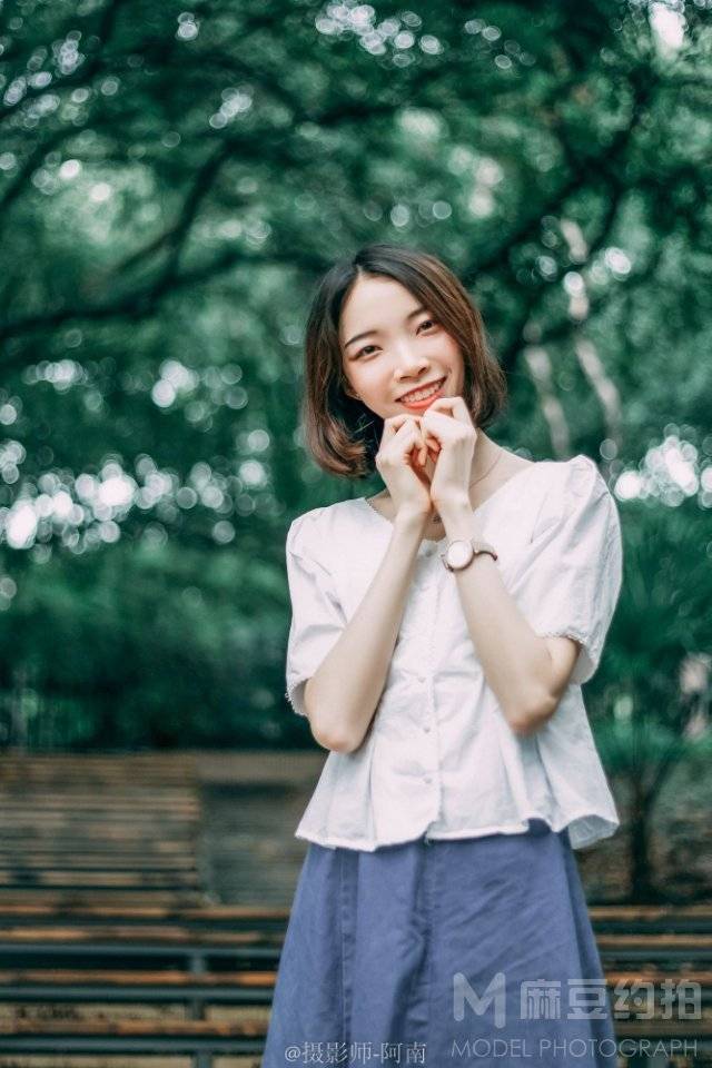 校园模特