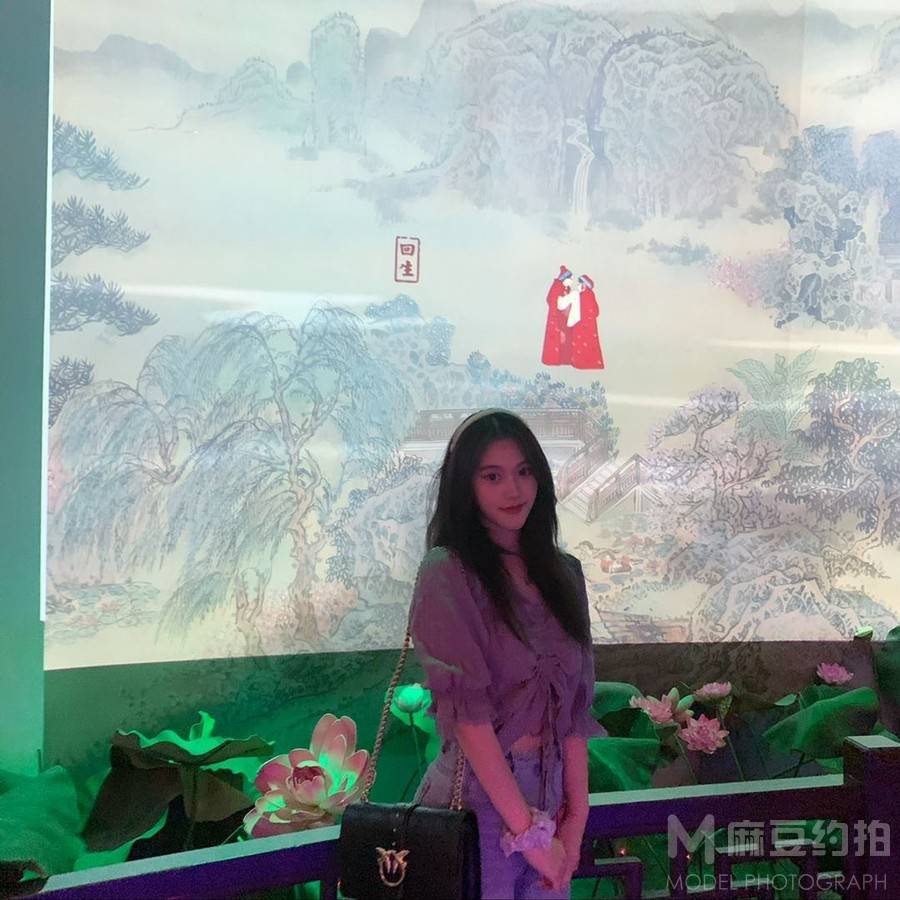 校园模特