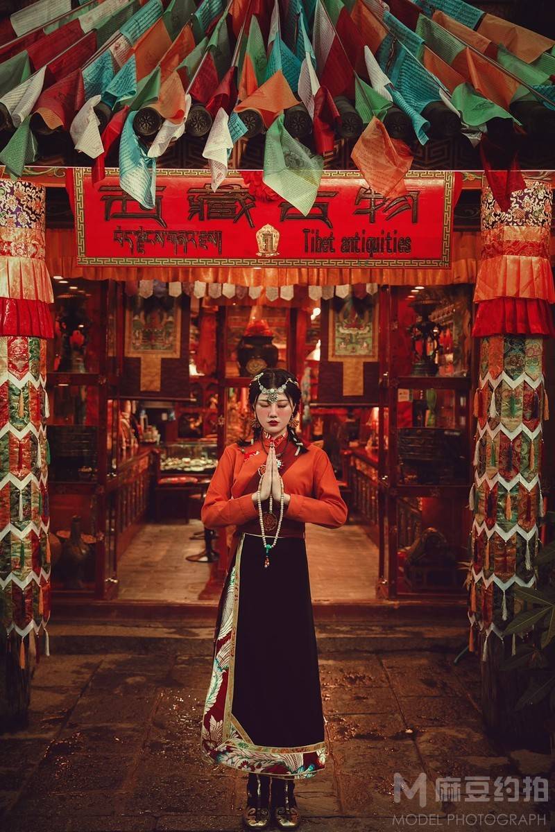 妆容模特