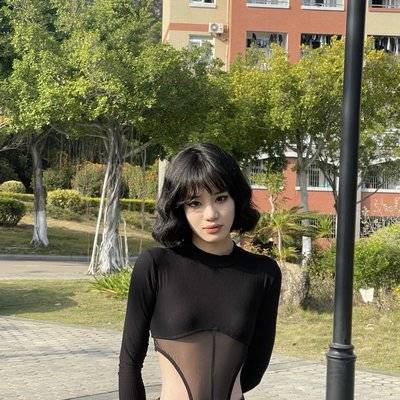 宝丽来模特