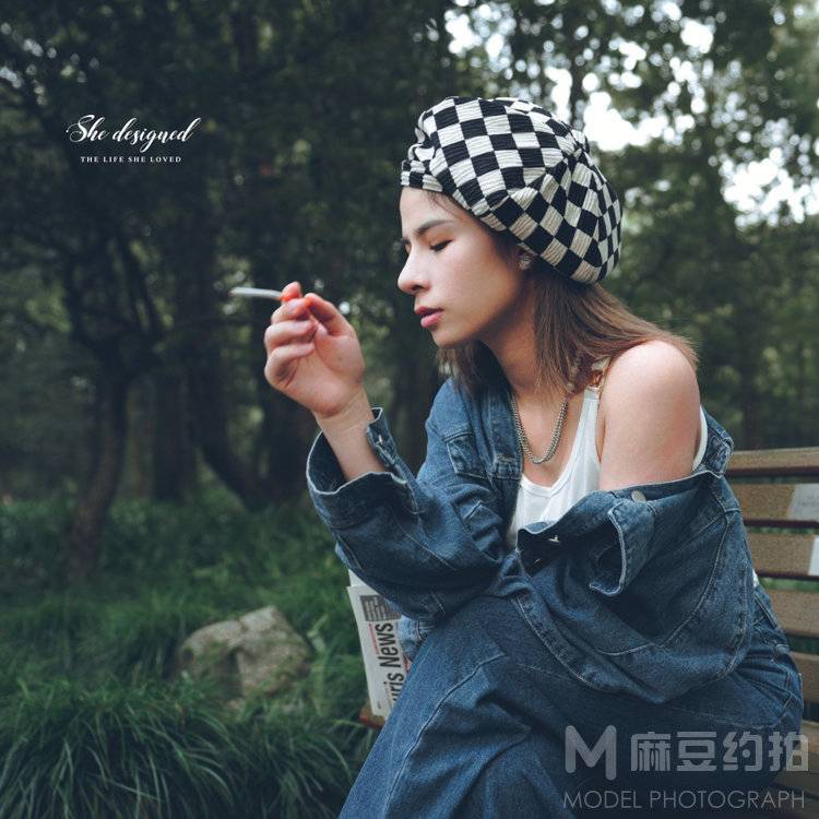 情绪模特