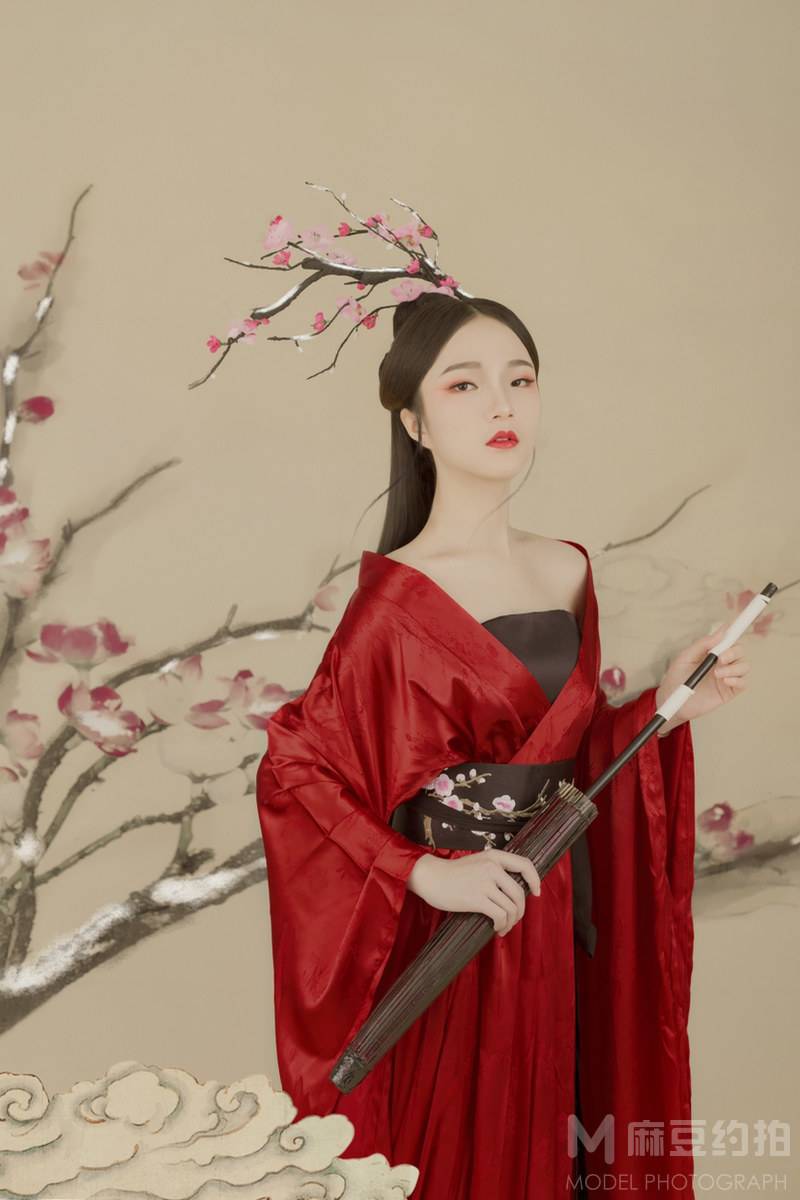 情绪模特