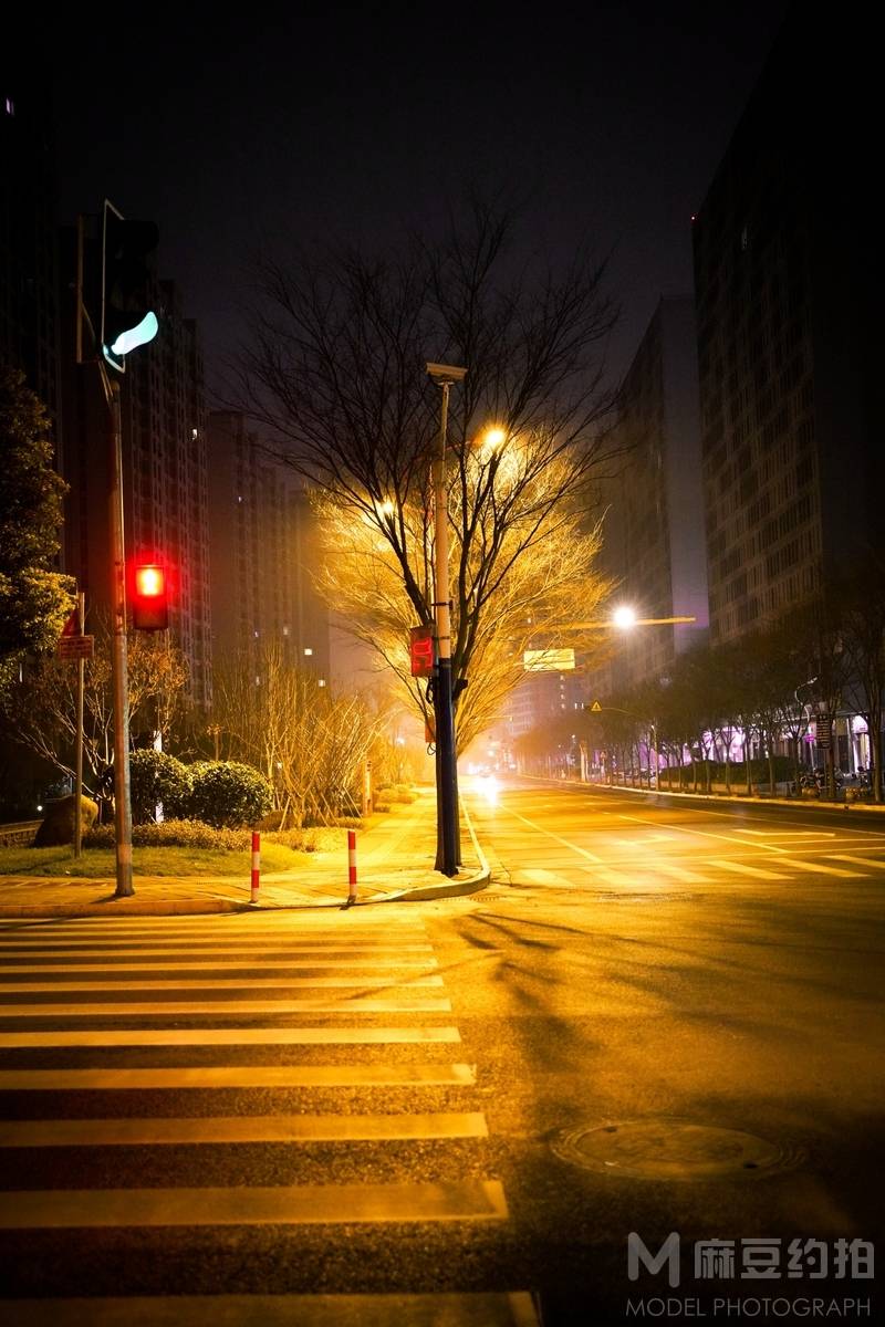 夜景模特