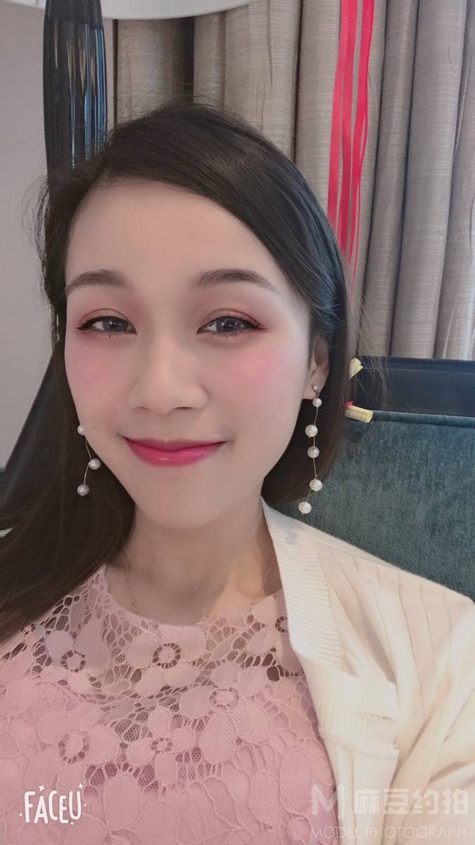 妆容模特