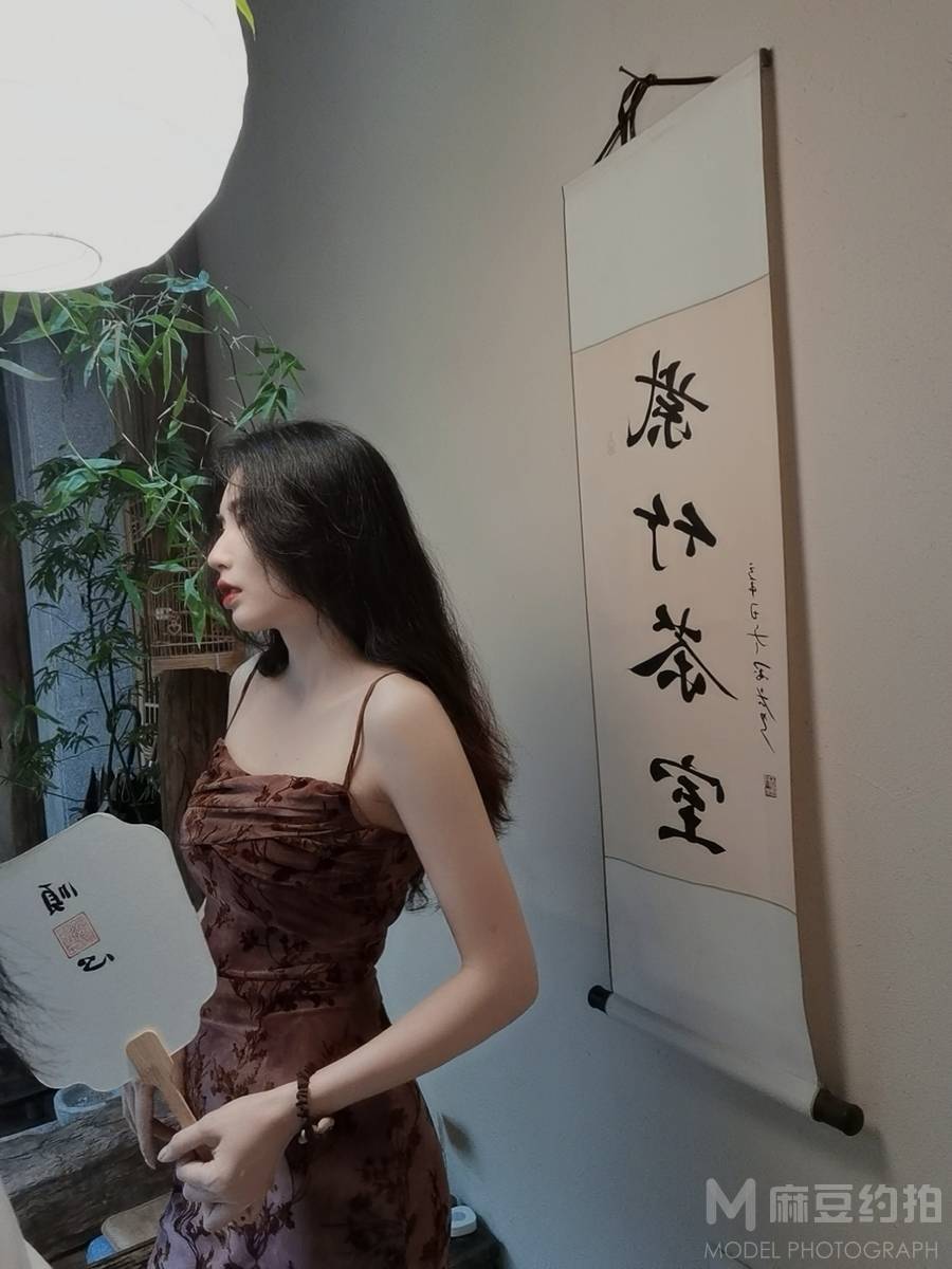 黑白模特