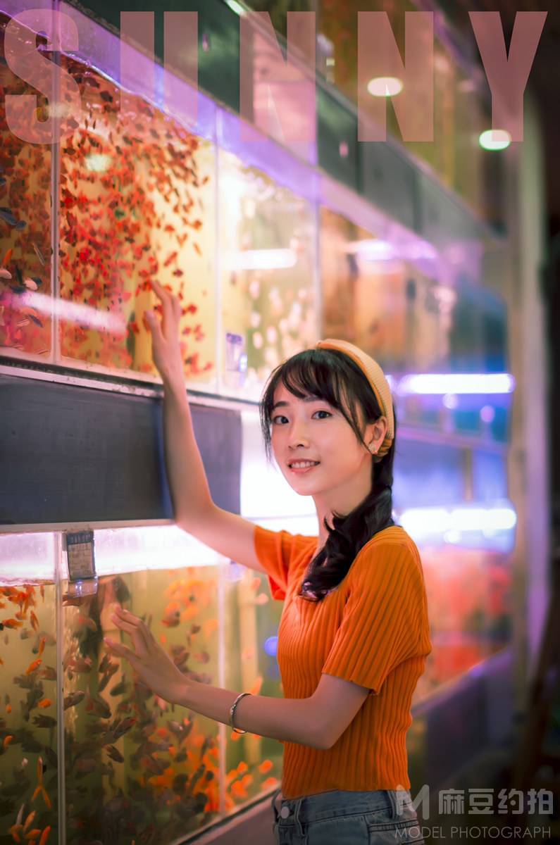 情绪模特