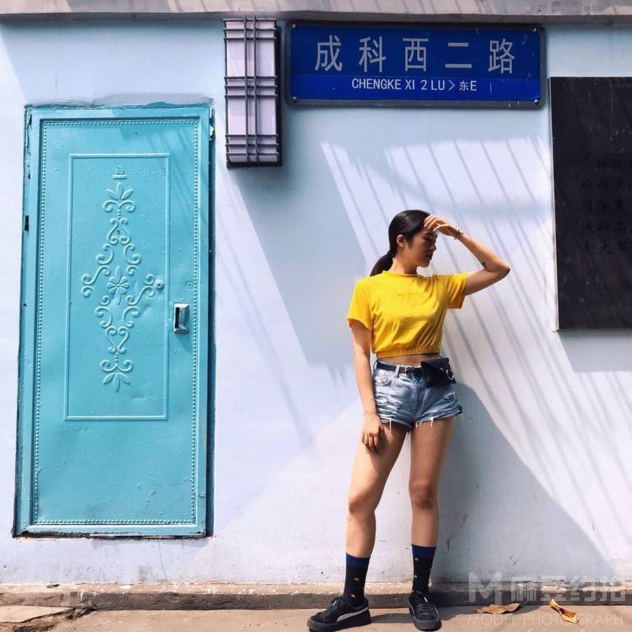 妆容模特
