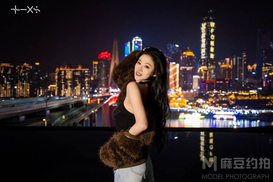 夜景模特