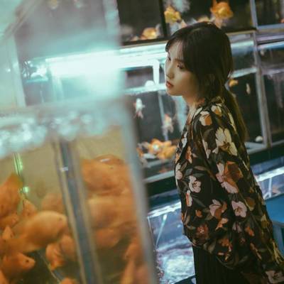 情绪模特