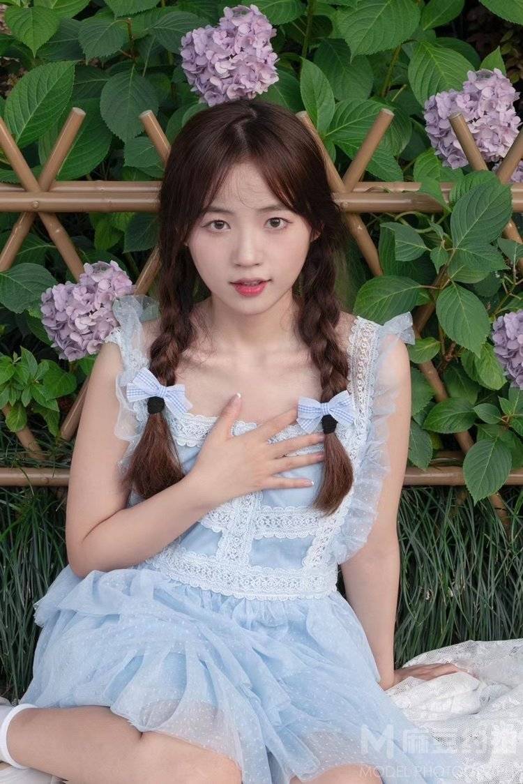 少女模特