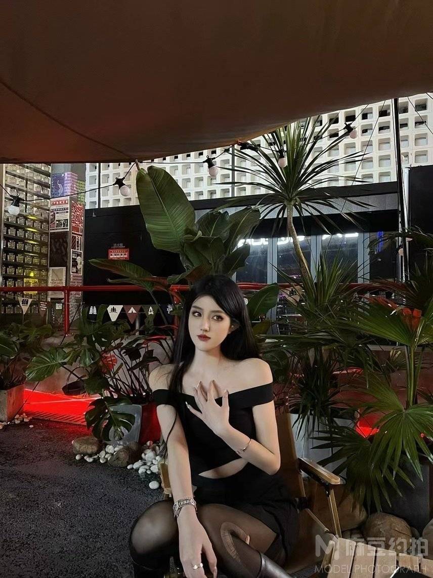 胶片模特