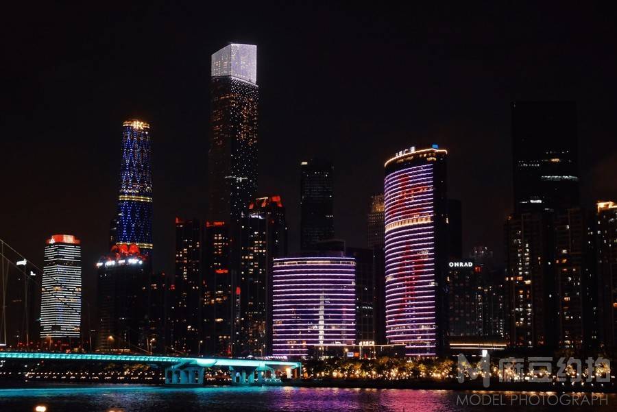 夜景模特