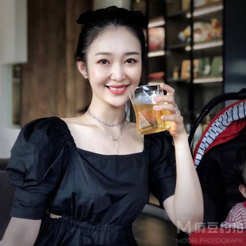纪实模特