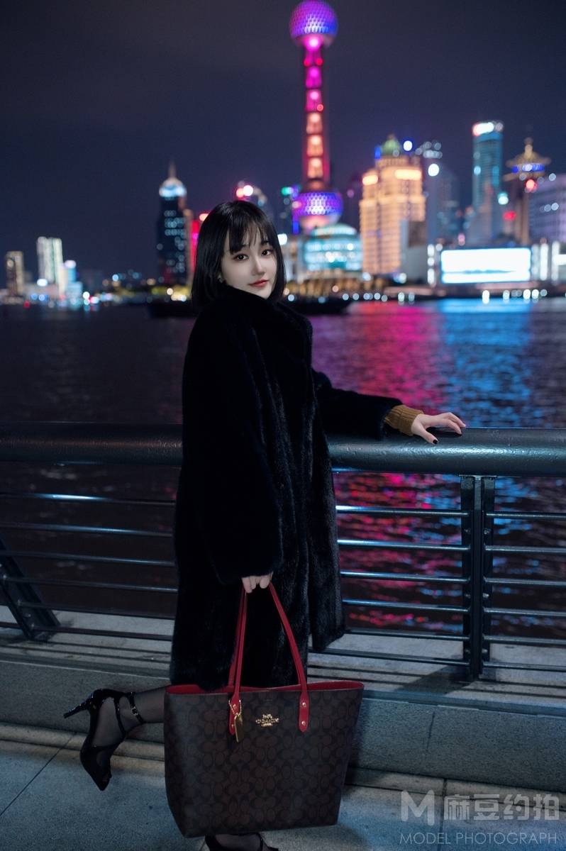 夜景模特