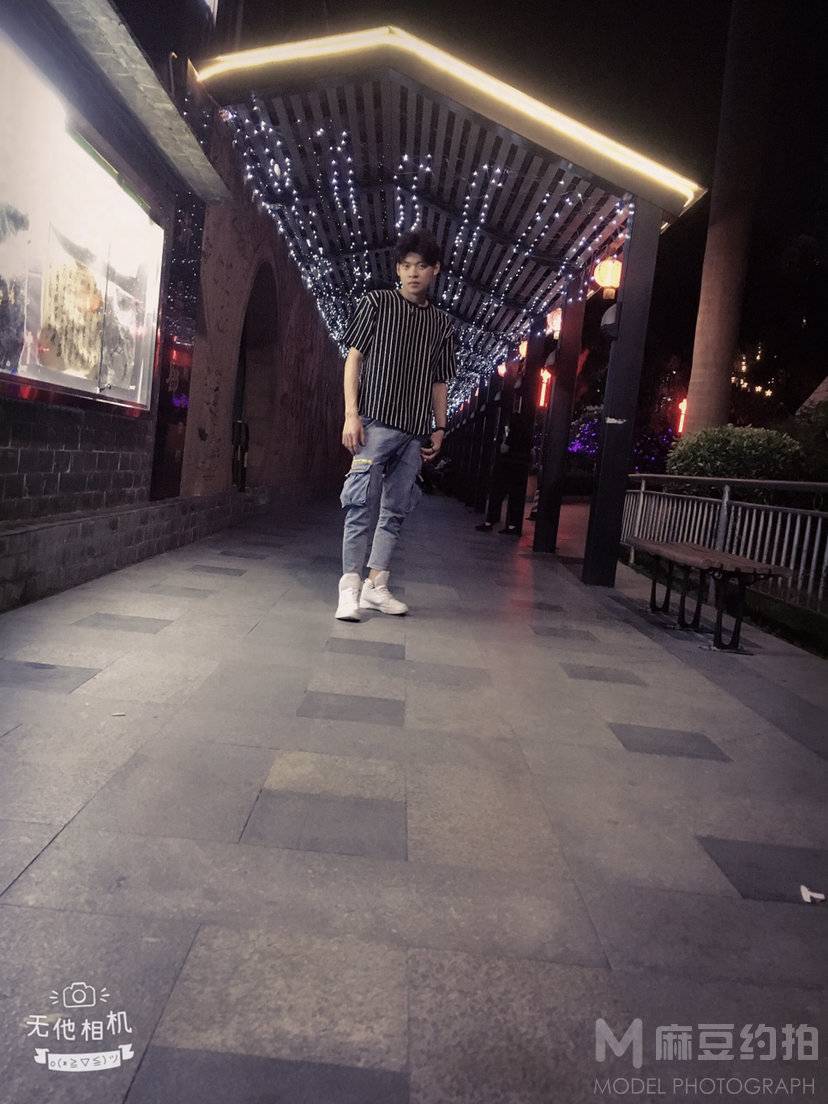 夜景模特