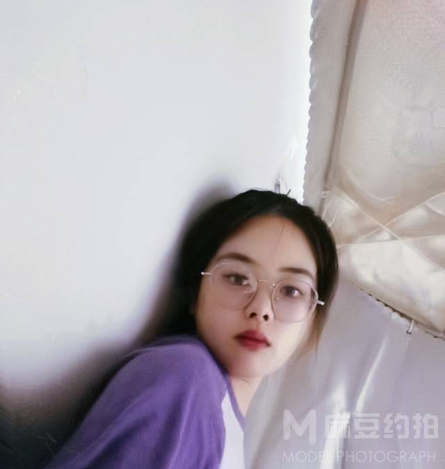 胶片模特