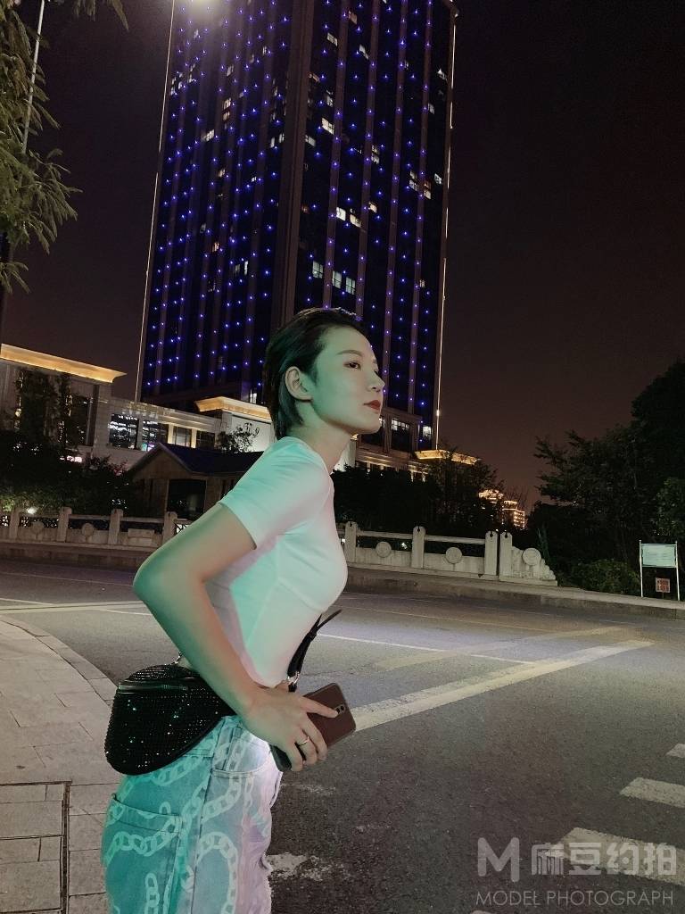 情侣模特