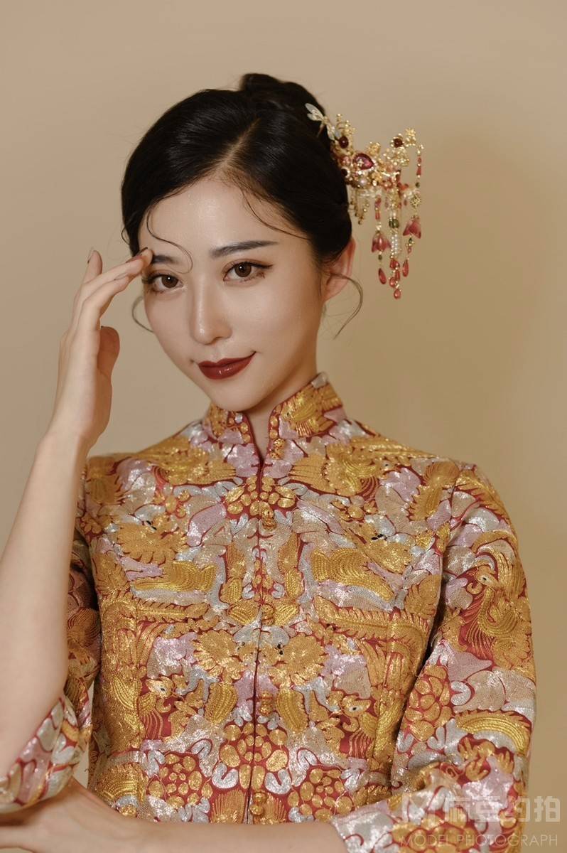 妆容模特