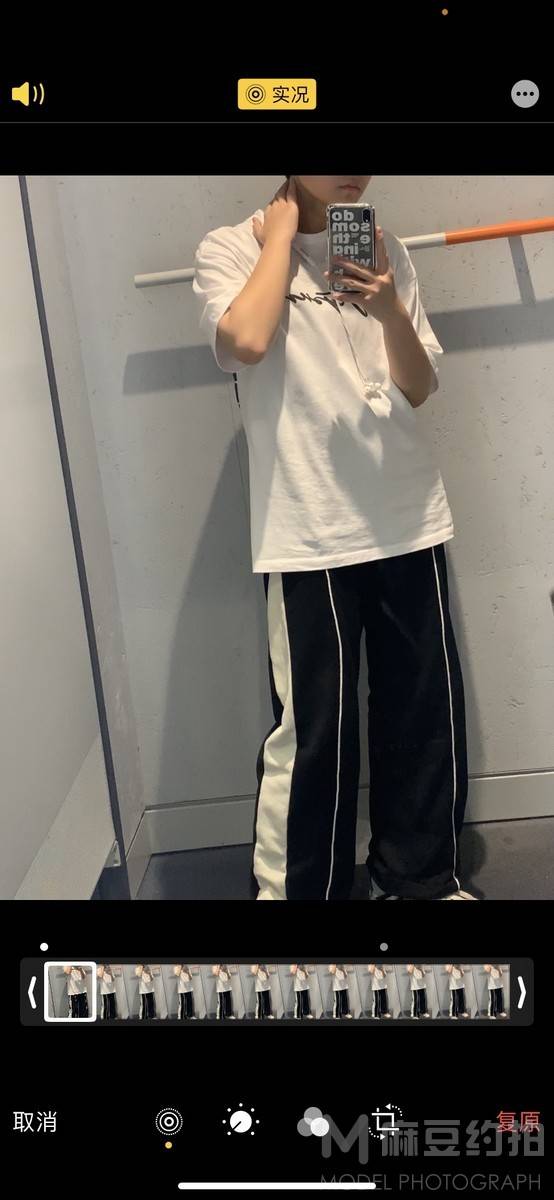 校园模特