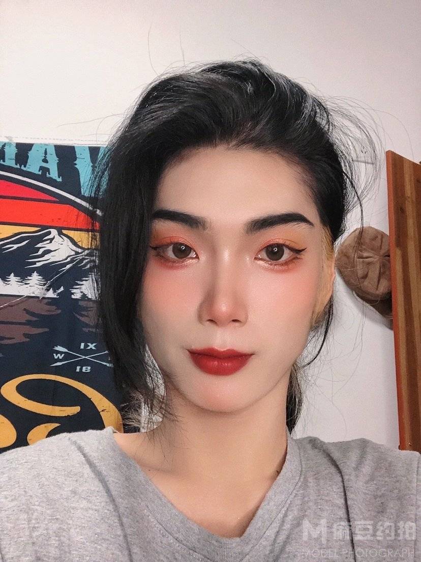 时尚模特