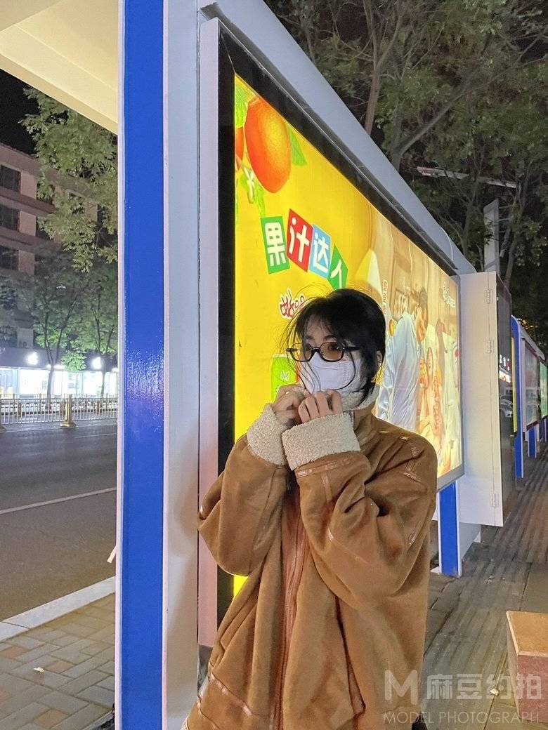 夜景模特