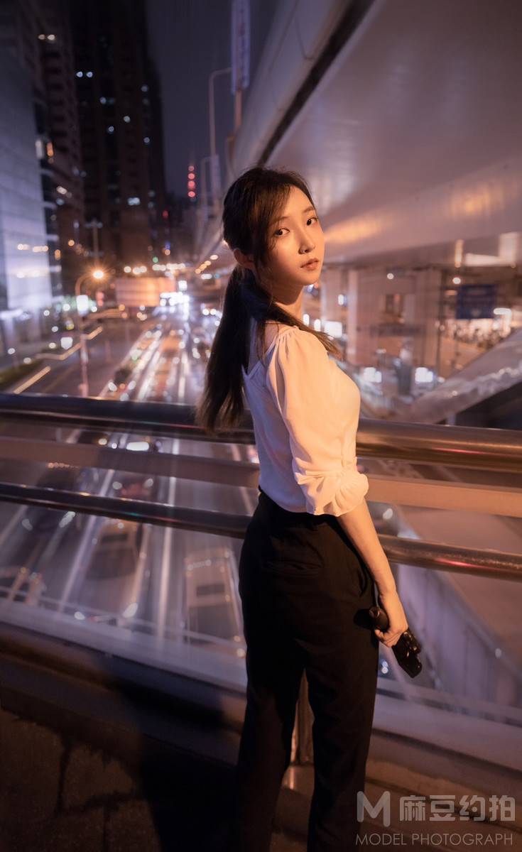 夜景模特