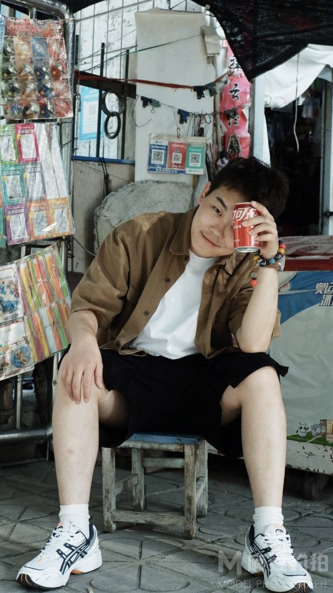 情绪模特