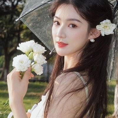 黑白模特