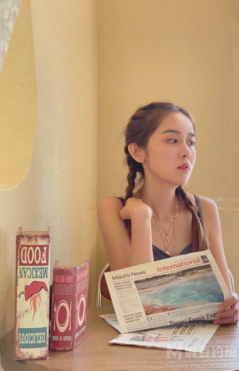 校园模特
