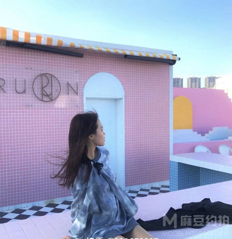校园模特
