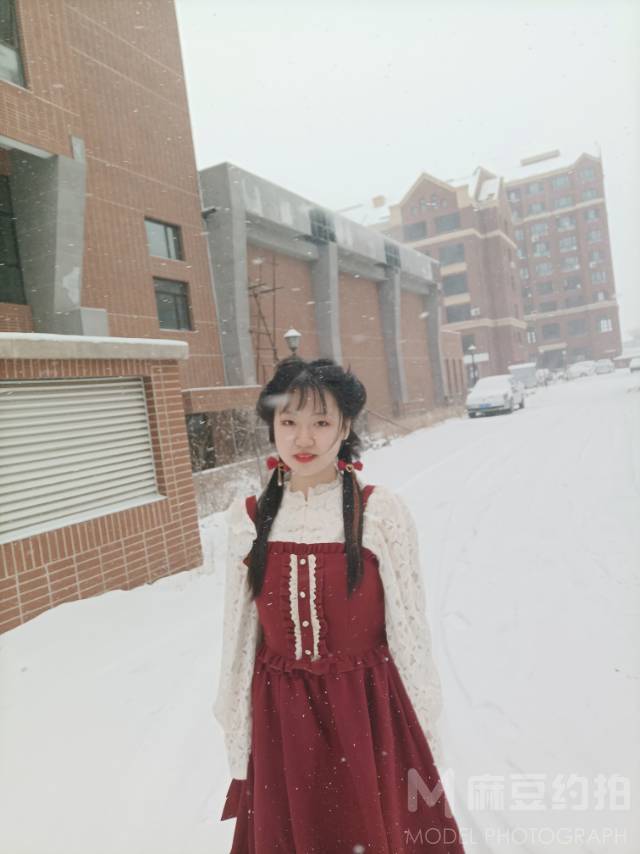 校园模特