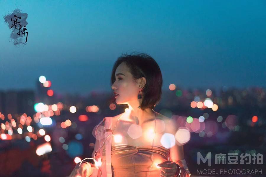 夜景模特