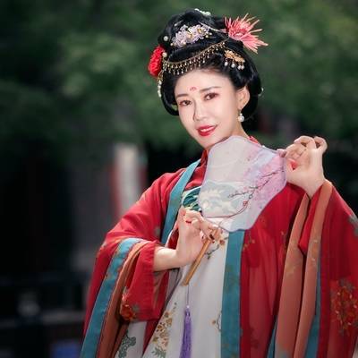 汉服模特