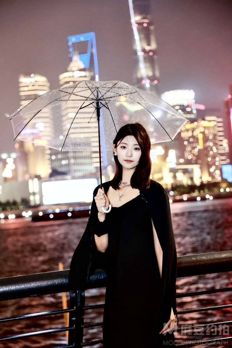 夜景模特