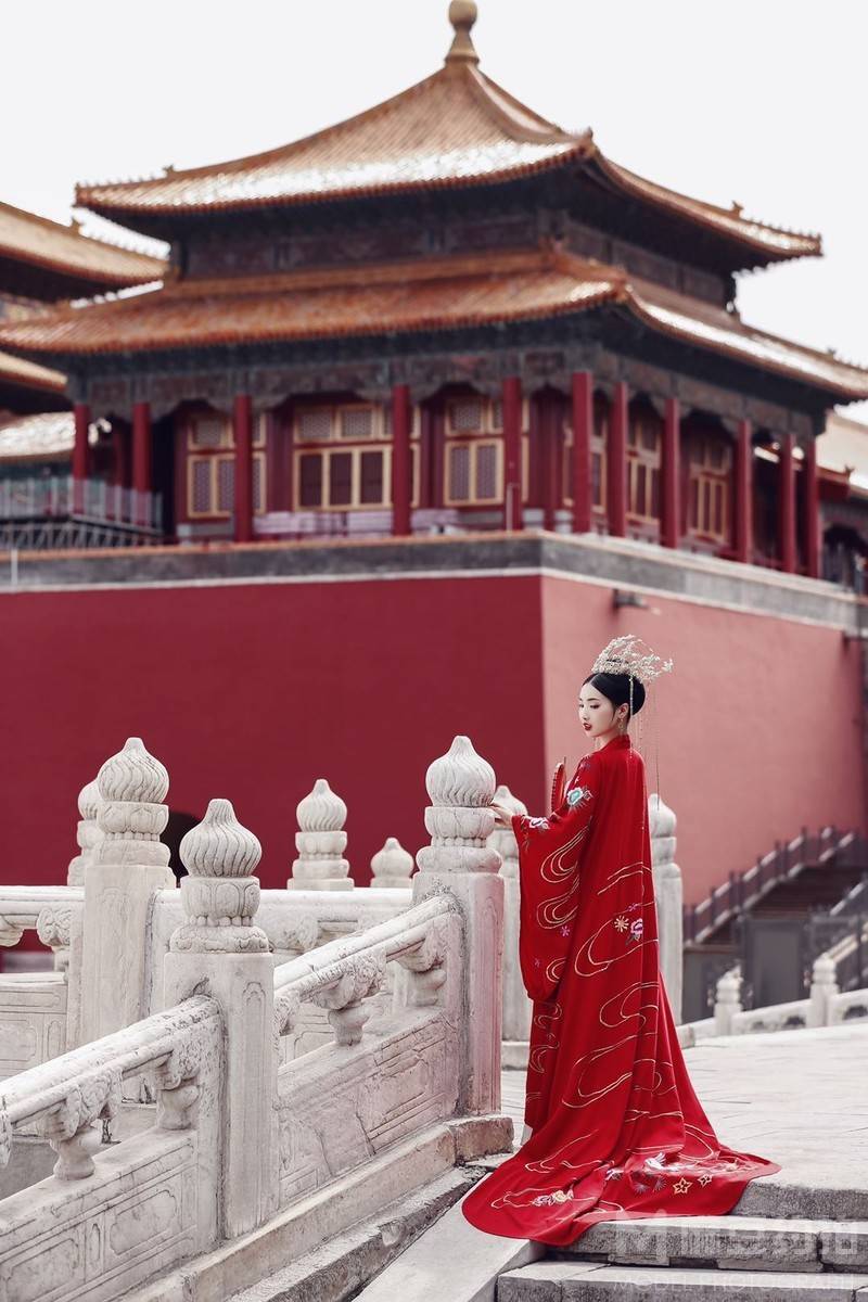 汉服模特