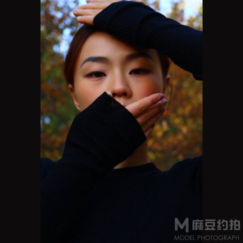 情绪模特