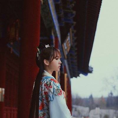 校园模特