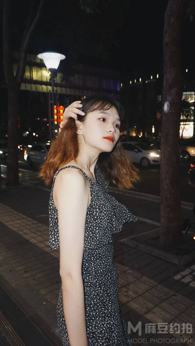 夜景模特