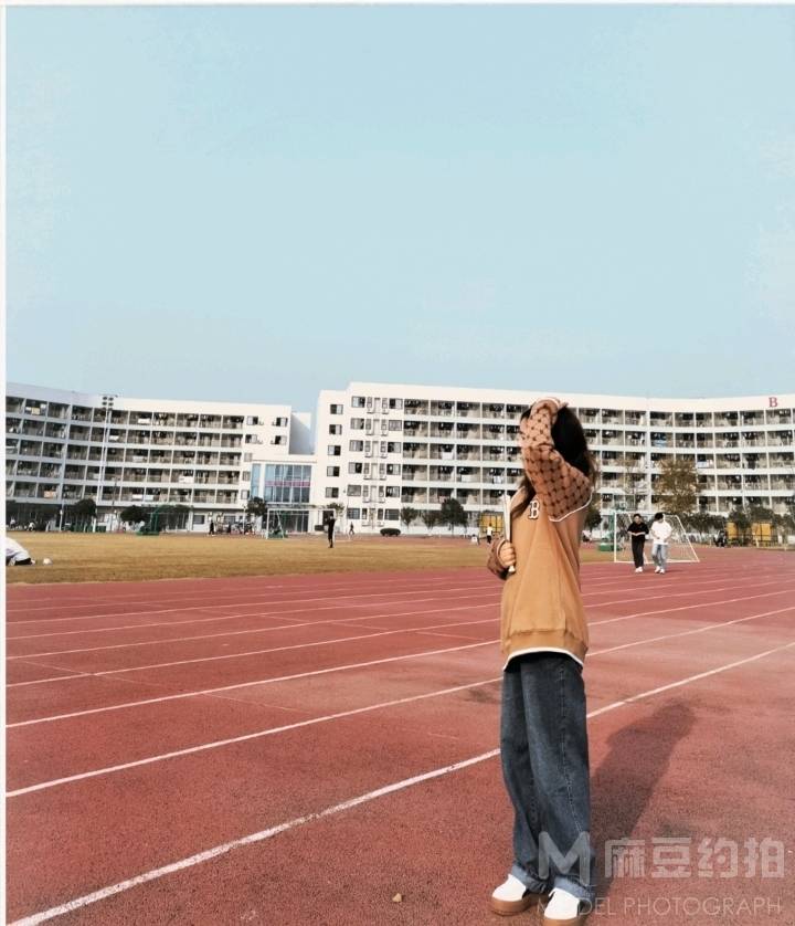黑白模特