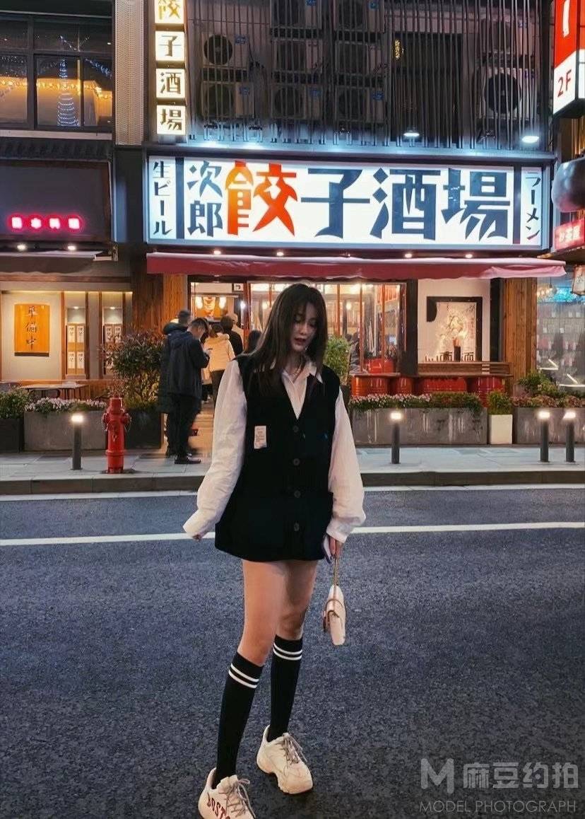 校园模特