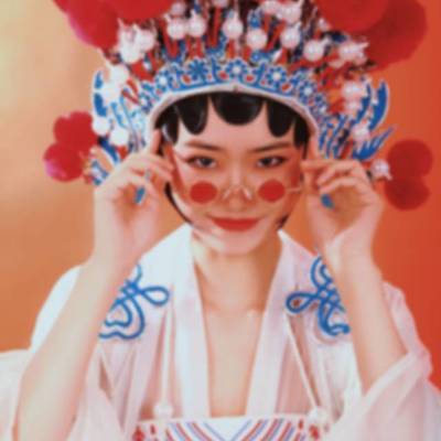 宝丽来模特
