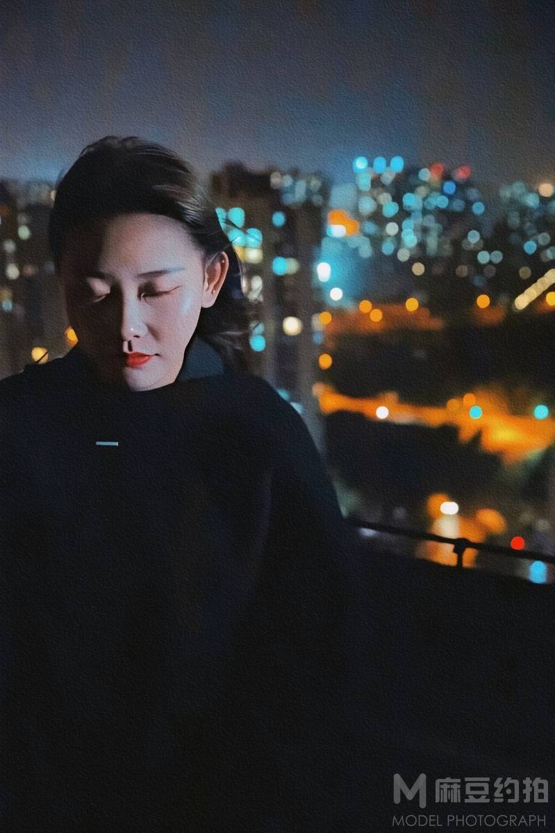 情绪模特