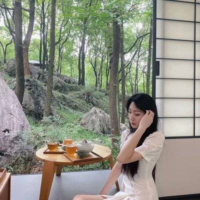 宝丽来模特