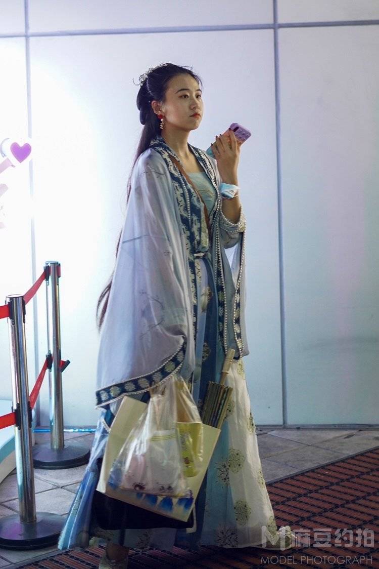 纪实模特