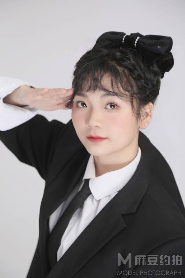 校园模特