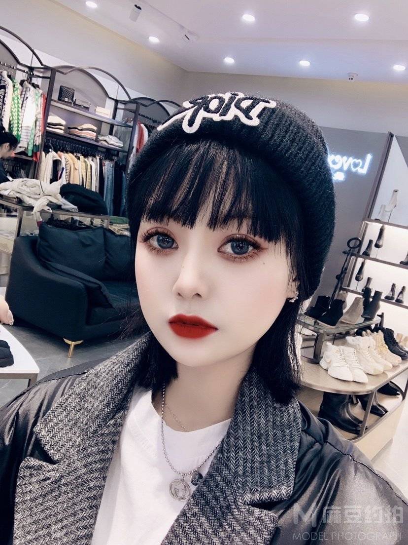 清新模特