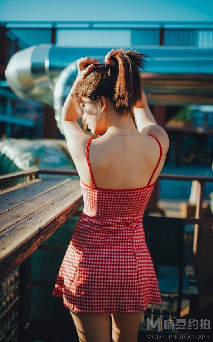 黑白模特