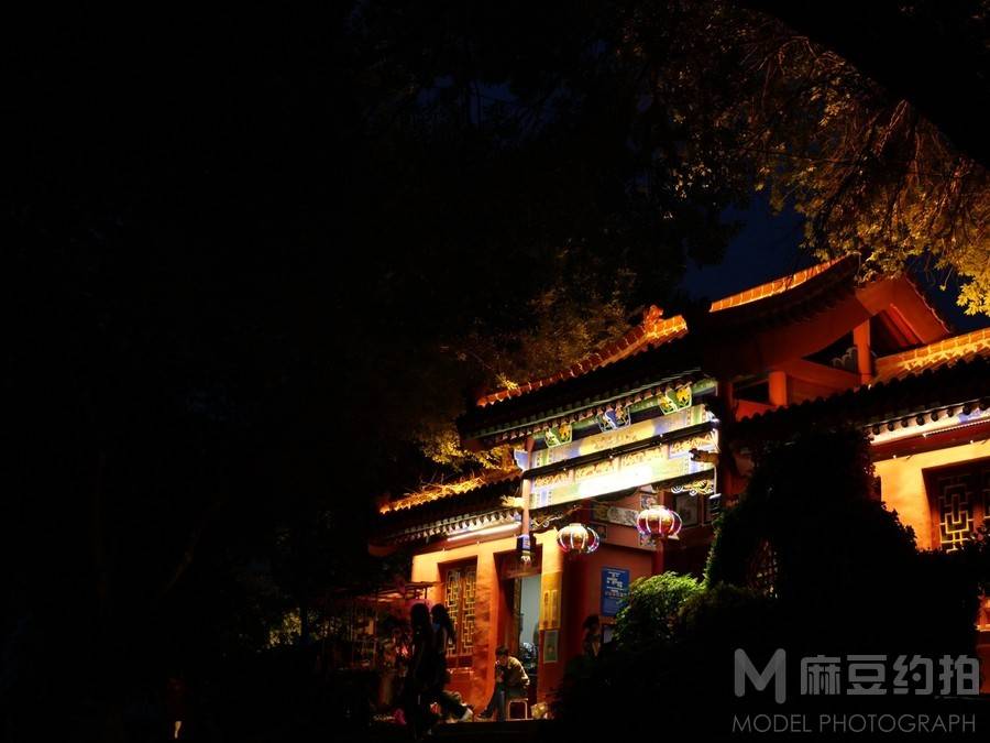夜景模特